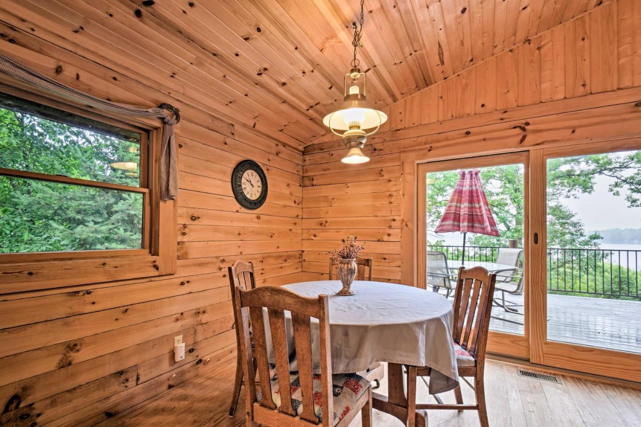 Cozy Amish Country Cabin On Shipshewana Lake! מראה חיצוני תמונה