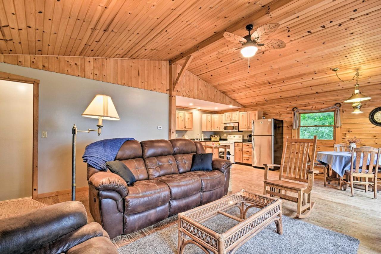 Cozy Amish Country Cabin On Shipshewana Lake! מראה חיצוני תמונה